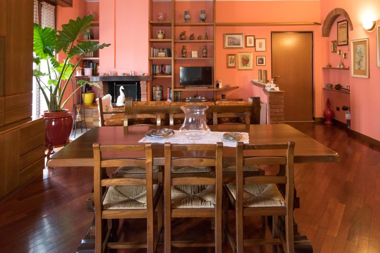A Casa Di Anna, Elegant Flat In Cremona Apartment Exterior photo
